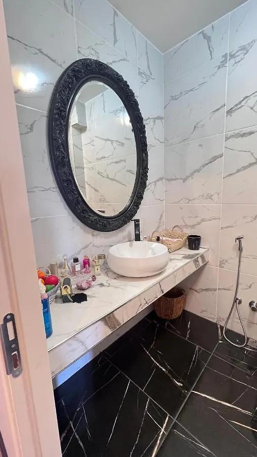 New Renovated 3 Bedroom 2 Bathroom Laleli Istanbul Apartment